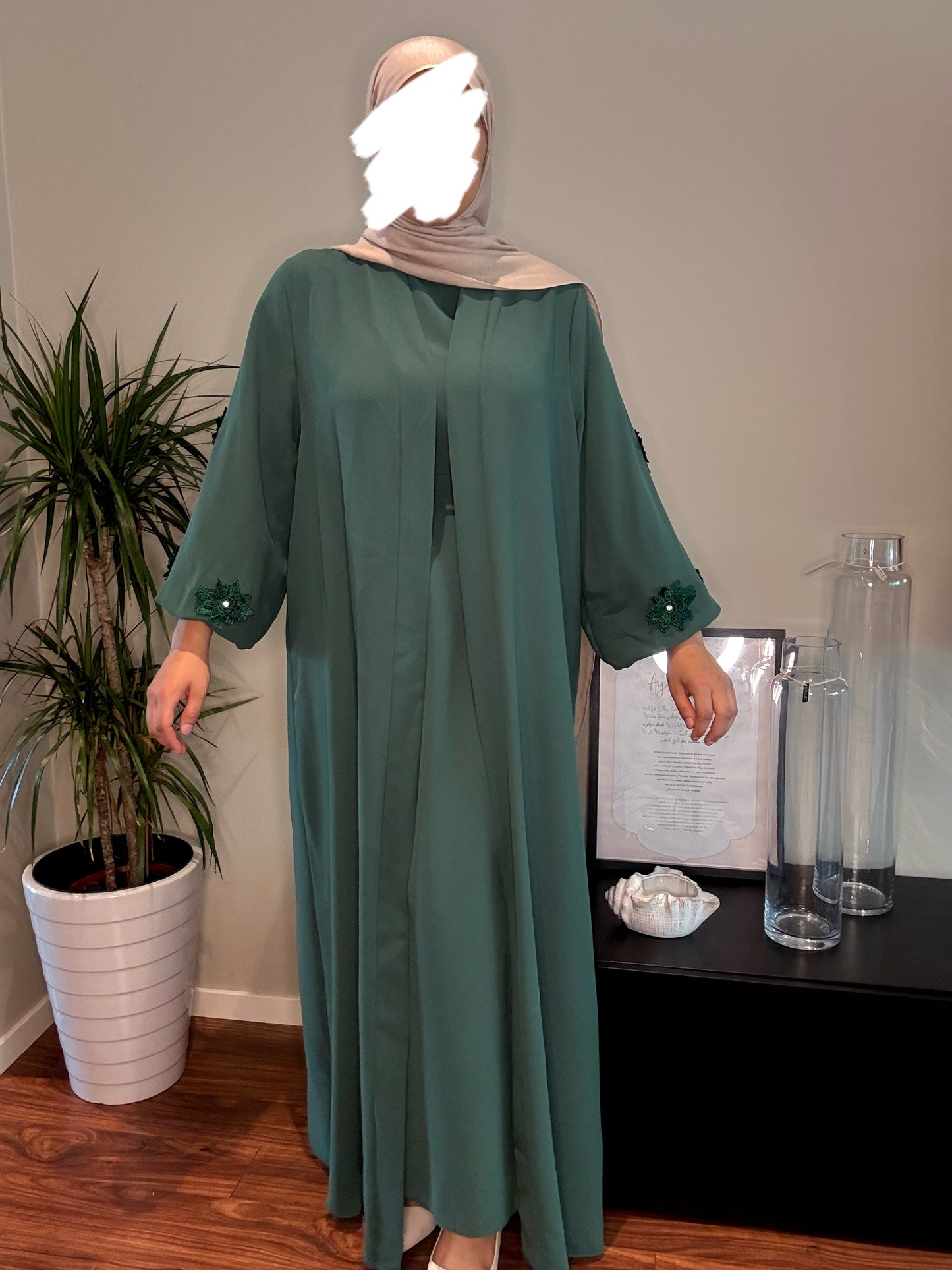 Flower abaya green